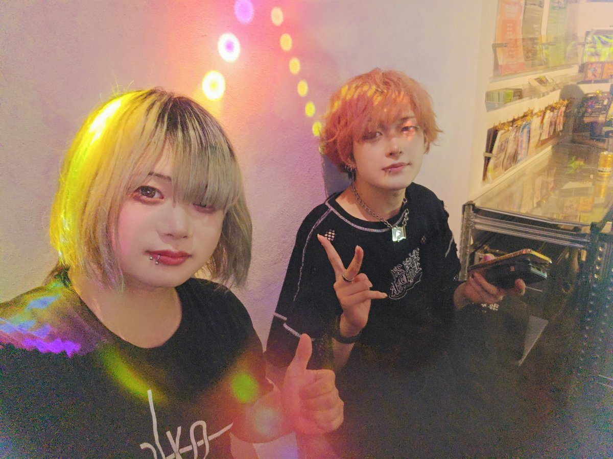 __HHASS__'s tweet photo. 久しぶりフレンズ https://t.co/brm1L7BGId