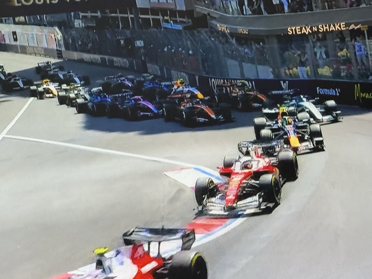 margaretojalvo's tweet photo. #Monaco #F1 #start #verstappen se quedó detenido @aldiaconmariac @WFernandez777 #espn pics #MO https://t.co/xKUCr8E47T