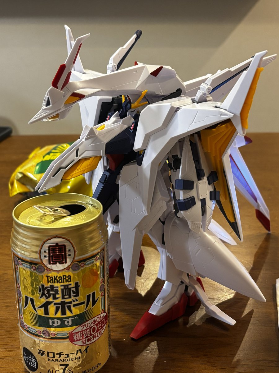 as_notto's tweet photo. 満を辞してペーネロペー着手🔥パチ組みでこのディテールと重厚感！積みプラで出し惜しみしてたけど、組んで良かったし楽しかった〜！ちゃんとスミ入れと転写シールしてやるからな〜 https://t.co/9wokVD44mq