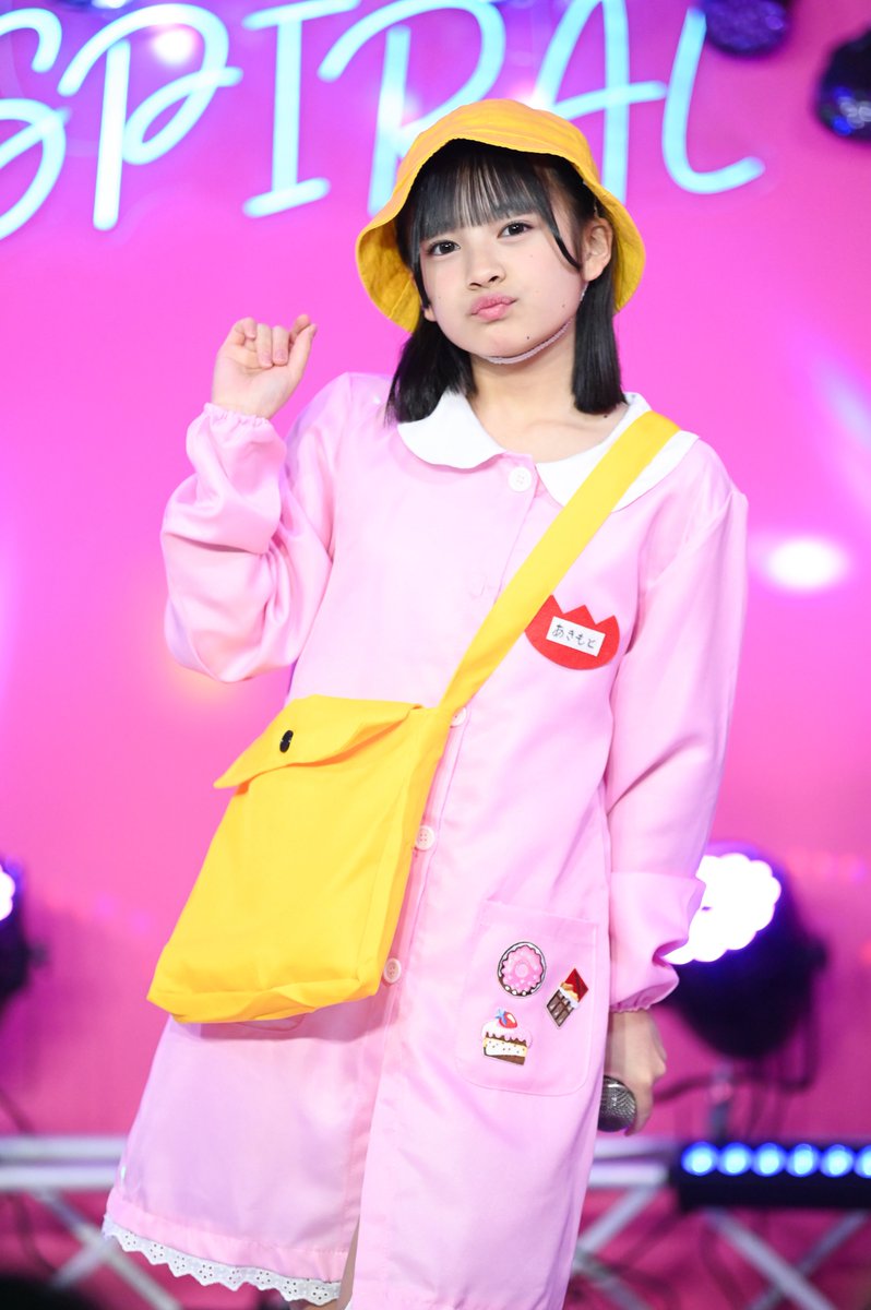 pl_jacklipper's tweet photo. 休日が終わる…

#秋元ひなた💕
#NYAAANYA
#パーラースパイラル0505

なかなかライブを見に行けないのでレアオタクになってきてる😅

マイペースを保ってライブ写真撮りに行きます😆 https://t.co/Qd6JxNT5Tf