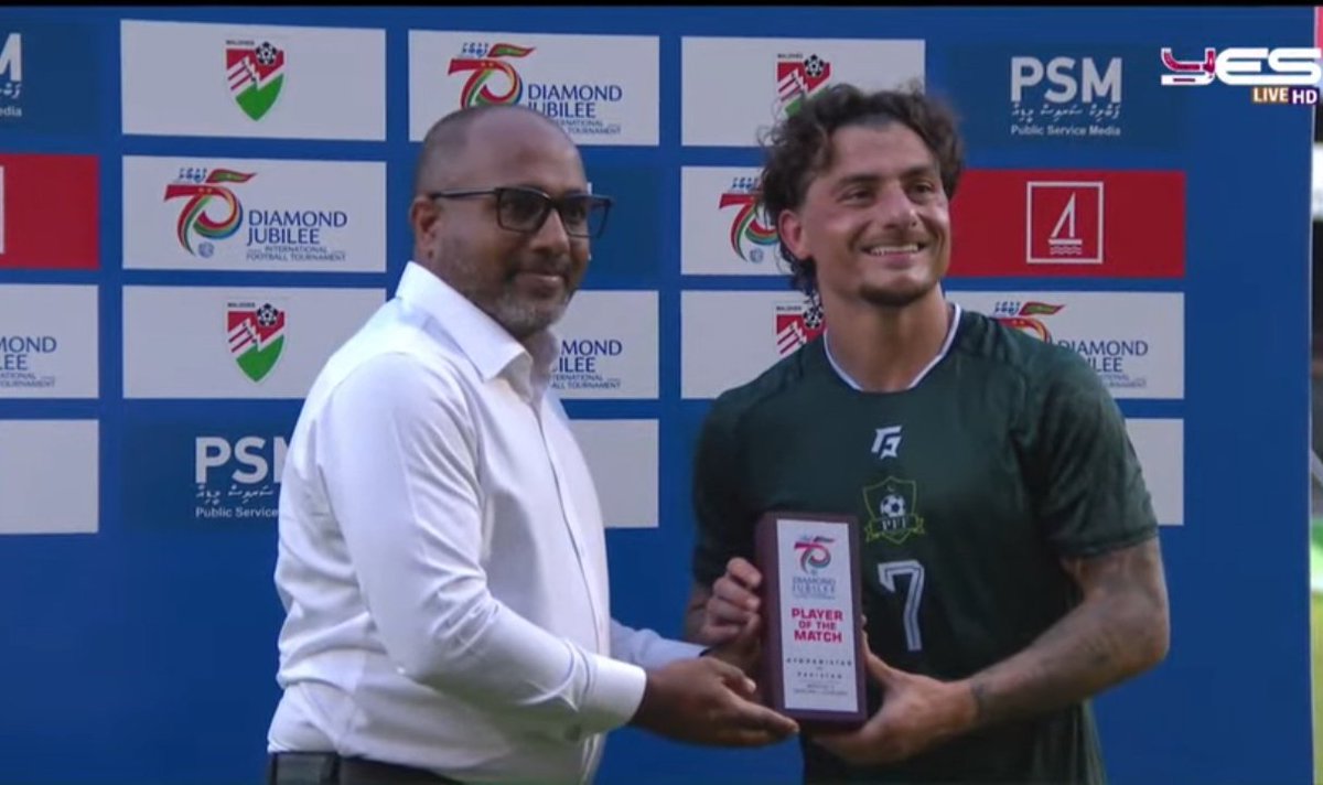 AbbasNotebook's tweet photo. Back in 2025, Otis Khan missed a penalty against Afghanistan which cost Pakistan a win and limited them to a draw.
Today, he proved the critics wrong with a wonderful performance and was named Man of the Match.
OTIS KHAN 👏🇵🇰
#PakistanFootball #Football #PAKvsAFG https://t.co/GrrDfco9ii