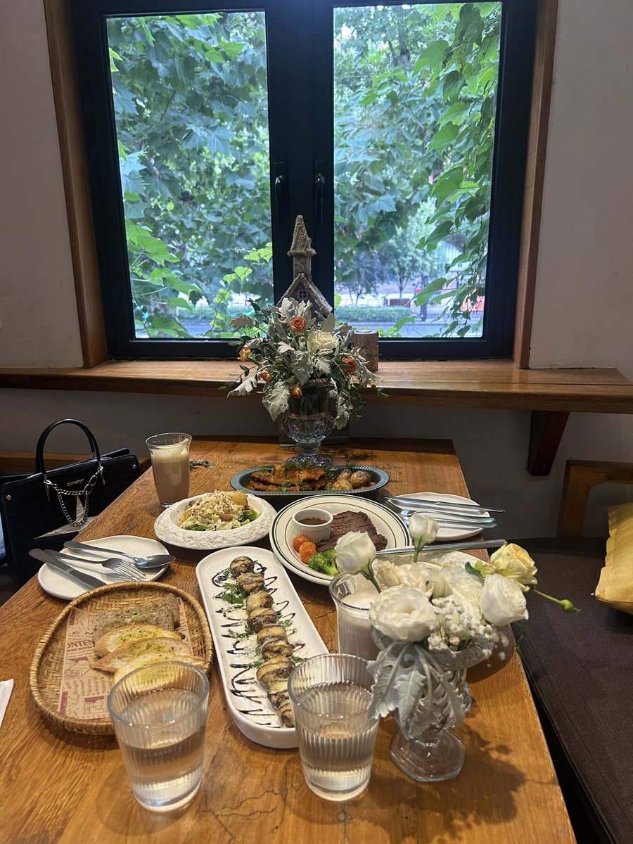 易子而食 tweet media