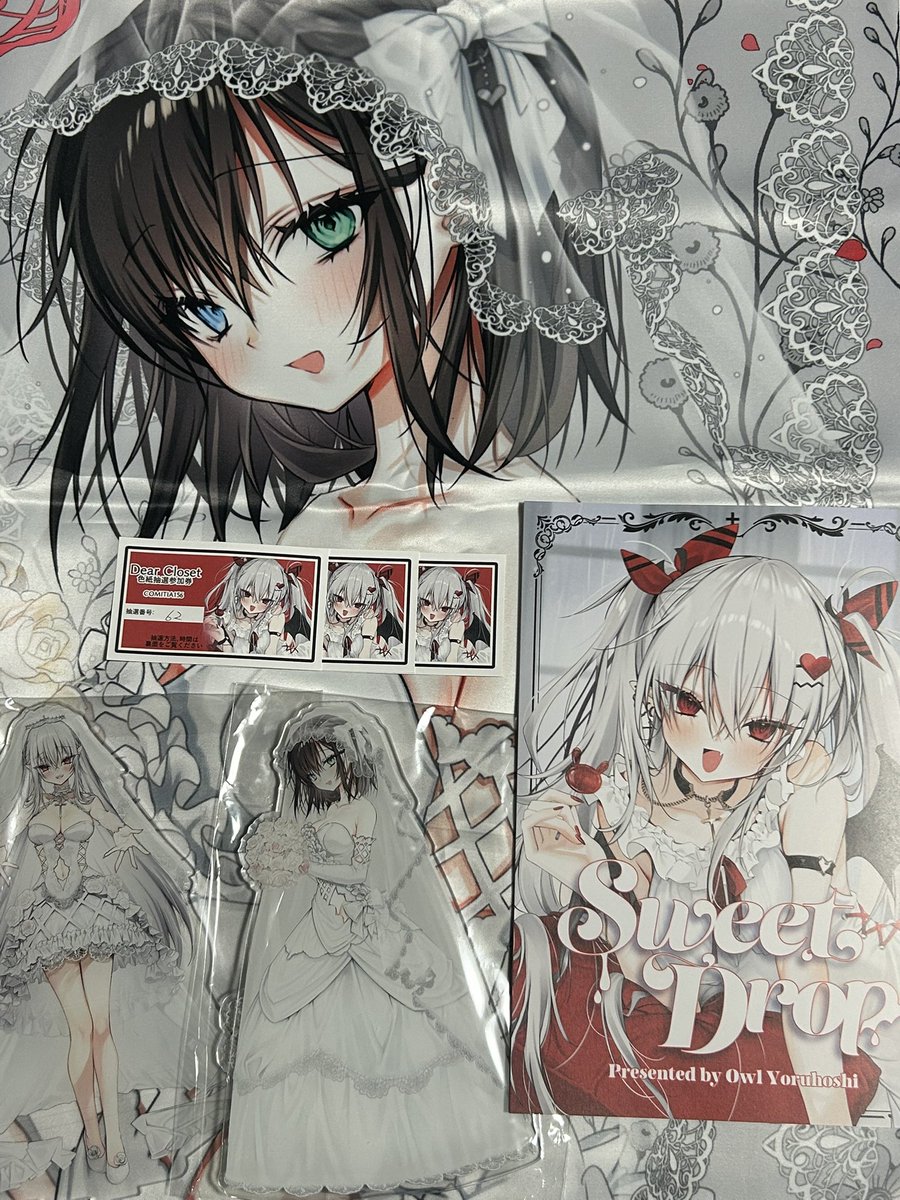 sion1111's tweet photo. コミティア②

Dearclosetの夜星アウル先生（#OWL_YORUHOSHI ）では新刊・アクスタを。推しはレイルちゃんですが、美少女展2023の黒猫がお風呂入れるのにひん剥かれてたイラストがよき。
色紙抽選とじゃんけんは負けたけど、初めてクロスを勝ち取れました！今回は最後まで残っててよかった。 https://t.co/6aW3vituXh