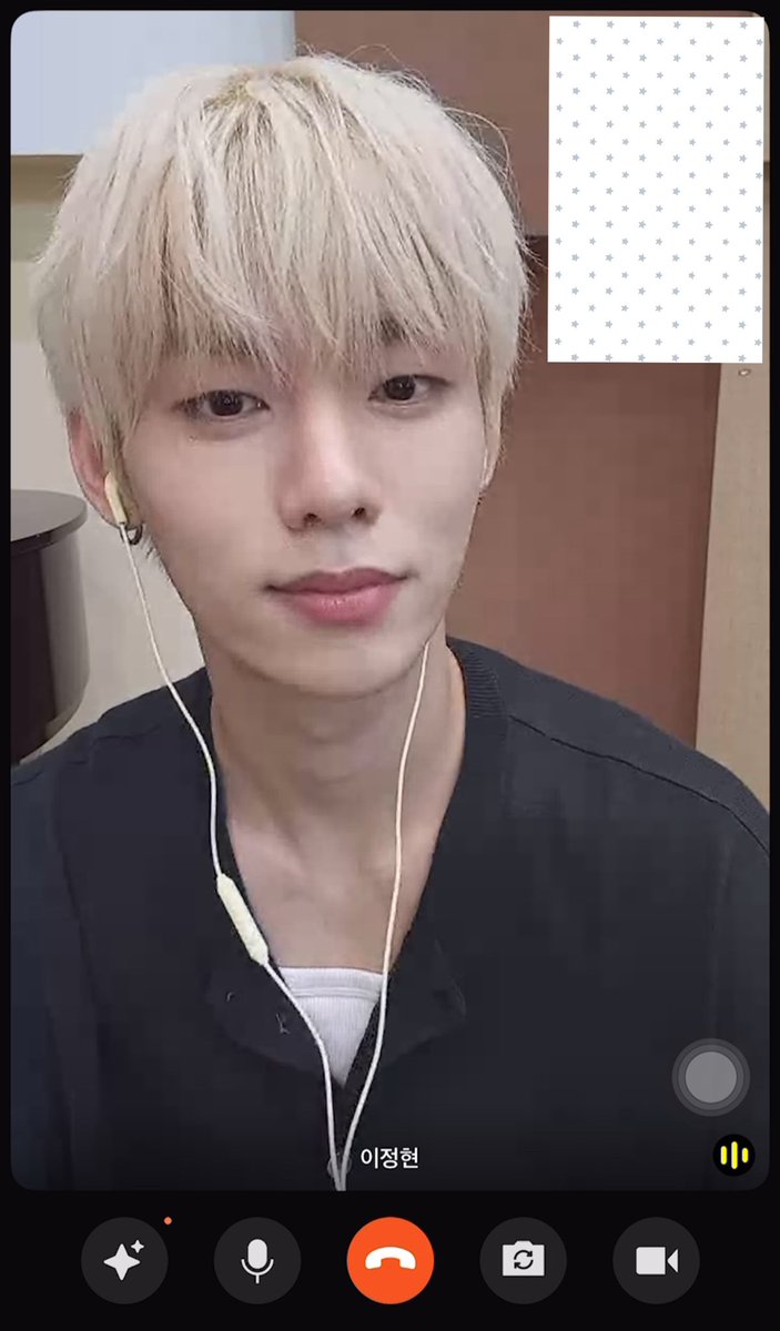 lifetime0911's tweet photo. 260607 영통 https://t.co/yy8BXbSGKA