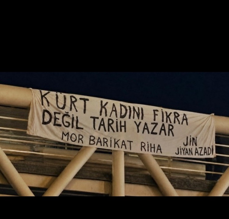 iiboctn's tweet photo. Rahmi koç fıkra değil. Kürt Kadını Onurlu bir tarih yazar.
#RahmiKoçTutuklansın https://t.co/hRDkExI64m