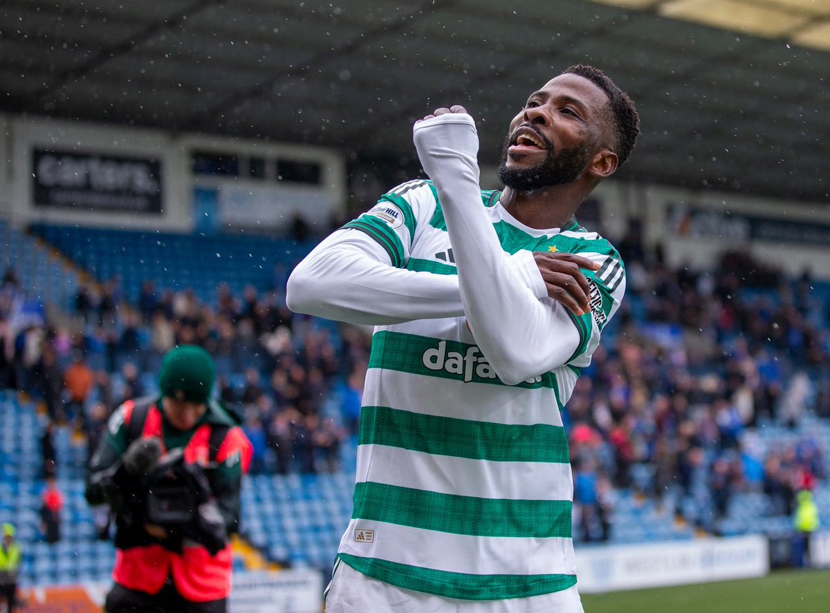 ewancorky's tweet photo. Please @CelticFC trigger that one year option for this fucking hero https://t.co/R0uqtqIZ32