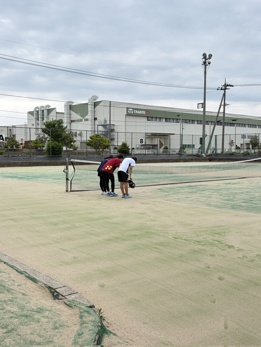 Jr74825217's tweet photo. 保護者の皆さんと先生方にたくさんお世話をしてもらってテニスができていることに感謝です⭐

能美Jr.らしく「明るく元気に」頑張っていかなきゃね！！

#ソフトテニス
#能美ジュニア
#STARS https://t.co/ohDiQLSGKT