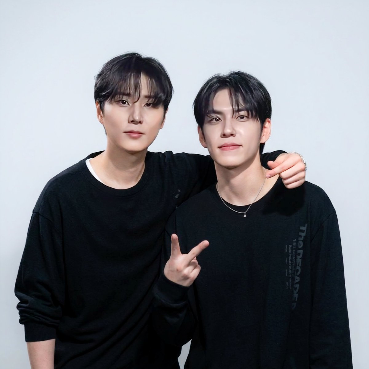 instrumentallyp's tweet photo. 썩은김배경 삭제함

고화질 돌리면 이목구비 바뀌는 거 싫어서
딱 요정도로만 즐기기로 .. https://t.co/pDy7XueHvx