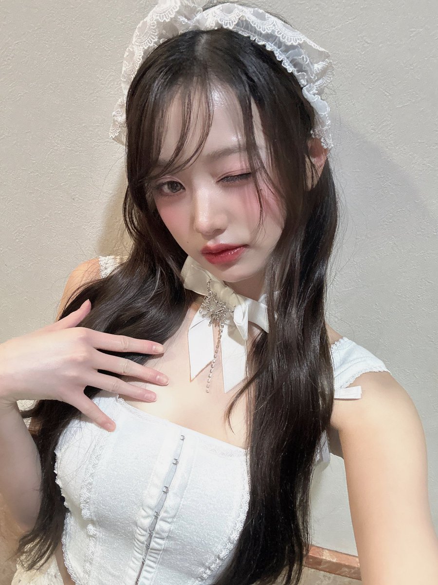 ggkpopgg's tweet photo. ✨ #장원영 #JANGWONYOUNG #IVE https://t.co/yziTYB2Bjq