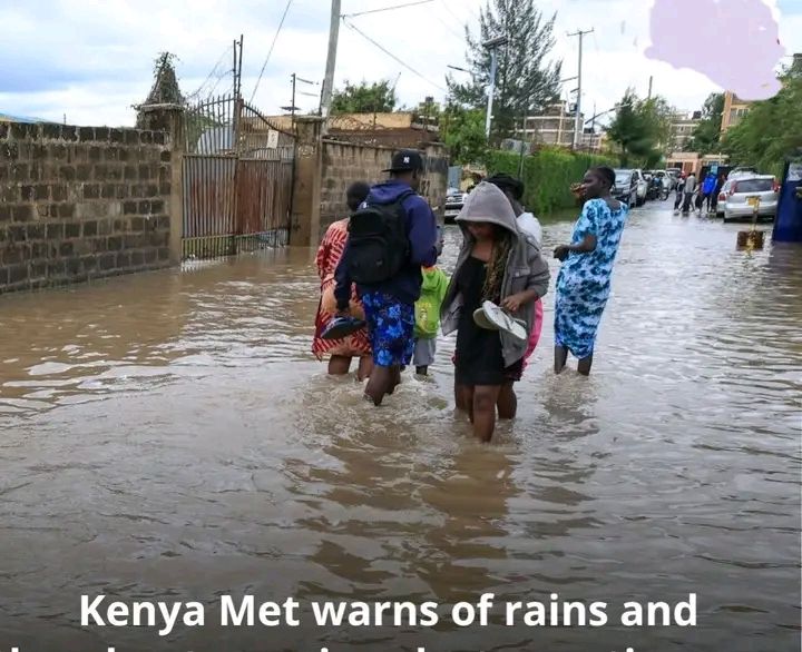 FayChep476320's tweet photo. News Update... "Brave yourself for heavy rains." Met warns of heavy rains in the  next 24 hrs. https://t.co/D8csPI148t