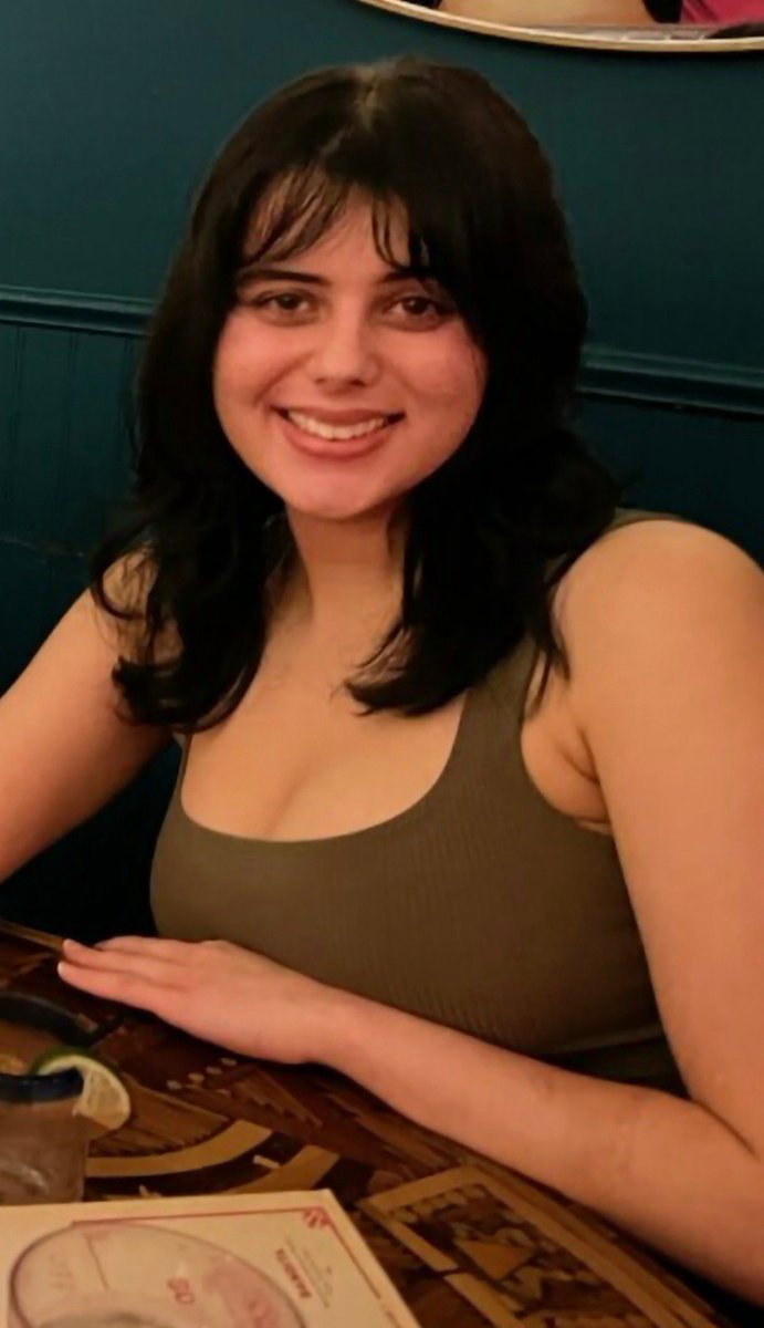 angeldadjoe's tweet photo. Katie will never attend another sporting event because the unqualified illegal immigrant who killed her was given a valid Illinois driver’s license under your watch.

Yet you spend your time chasing publicity and licking athletes’ cleats instead of doing your job properly. 
Such corruption!

Only in Illinois politics can failure become a promotion.