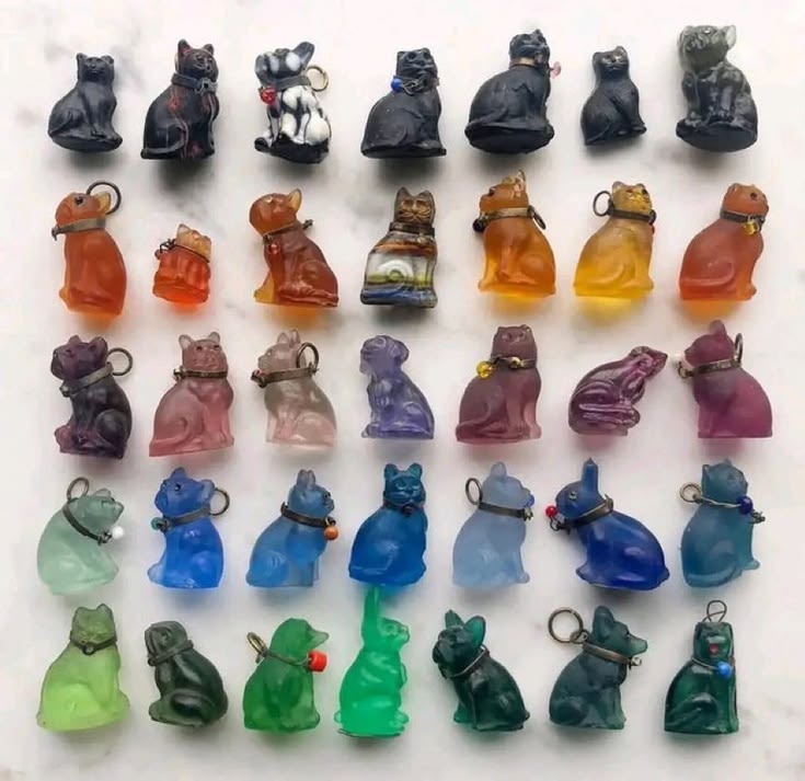 HerodotusWave's tweet photo. Vintage Czech glass animal charms https://t.co/k0XZDfgHMN
