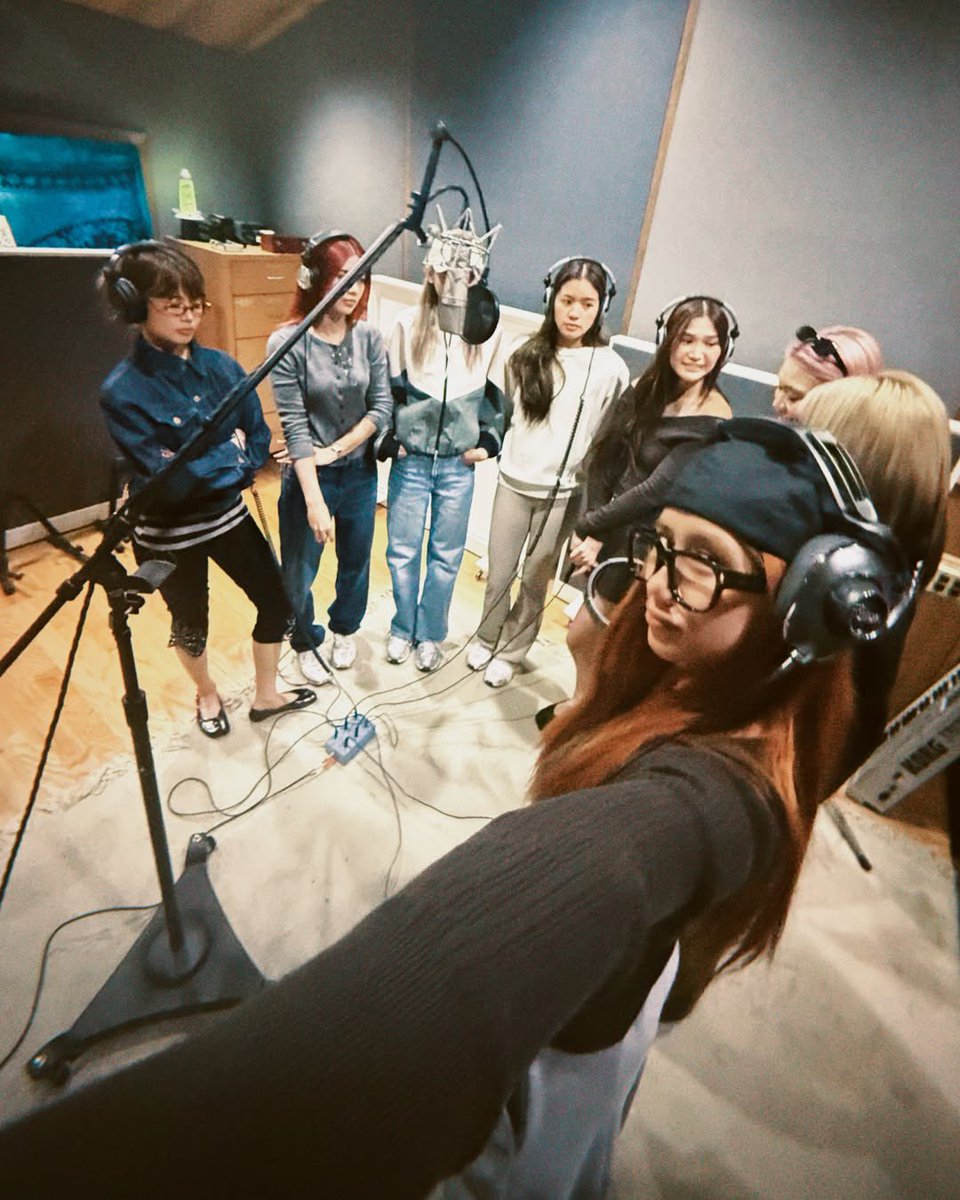 iahsgf's tweet photo. MORE OT8 PHOTOS 🫶🏻 #BINI https://t.co/EOAmmrzFuF