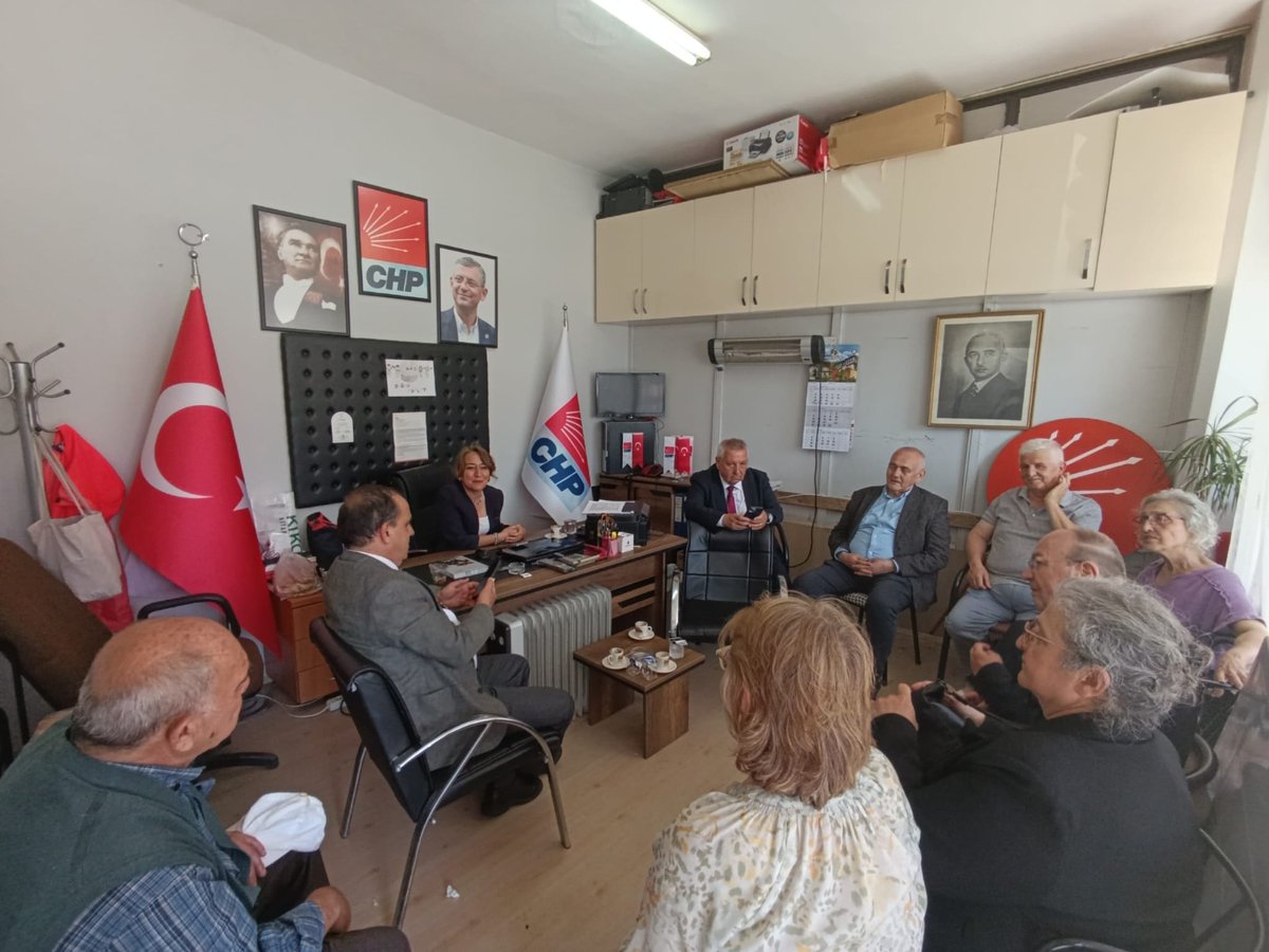 TurkerAtes14's tweet photo. CHP Göynük İlçe Başkanlığımızda; İlçe Başkanımız Dilek Şendur, Göynük Belediye Başkanımız Ali Oral, Ankara Bolu Dernekleri Federasyonu Başkanı Mehmet Bilgin ve kıymetli yönetim kurulu üyeleriyle bir araya geldik. Göynük'ümüz ve Bolu'muzun ihtiyaçlarını ve yapılacak projeleri konuştuk. Nazik ziyaretleri ve samimi sohbetleri için teşekkür ediyorum.