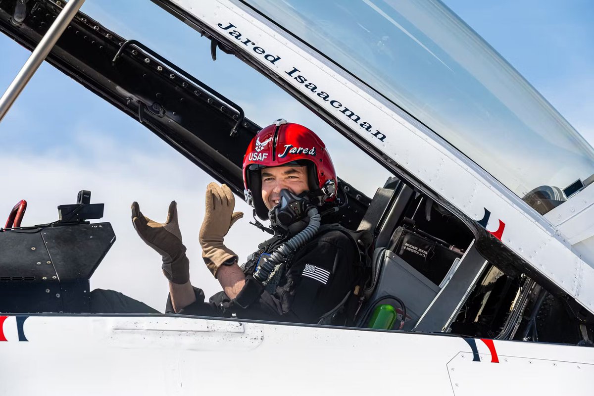 alx's tweet photo. Fun Fact: Our NASA Administrator, Jared Isaacman, holds the world record for circumnavigation of Earth in a light jet at 61 hrs, 51 mins and 15 secs

That’s about 2.5 days

Jared could have flown around the world 2x before California finished counting votes in the election https://t.co/aqn3WHShzM