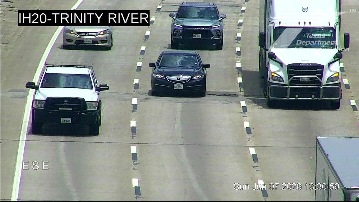 krldtraffic's tweet photo. #Seagoville into #Hutchins watch for Maintenance Crews working WB IH-20 @ Trinity River in the Right Lane/Shoulder @KRLD #KRLDTraffic #1080KRLD #trafficalert @TxDOTDallas https://t.co/KN5YM6T7TS