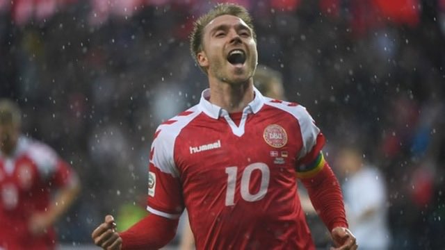 JeanxTHFC's tweet photo. Beyond proud to have watched one of my favourite ever footballers play for my club and country. 

Forever our 10 and 23 🤍 https://t.co/9Cgd5WUN4c