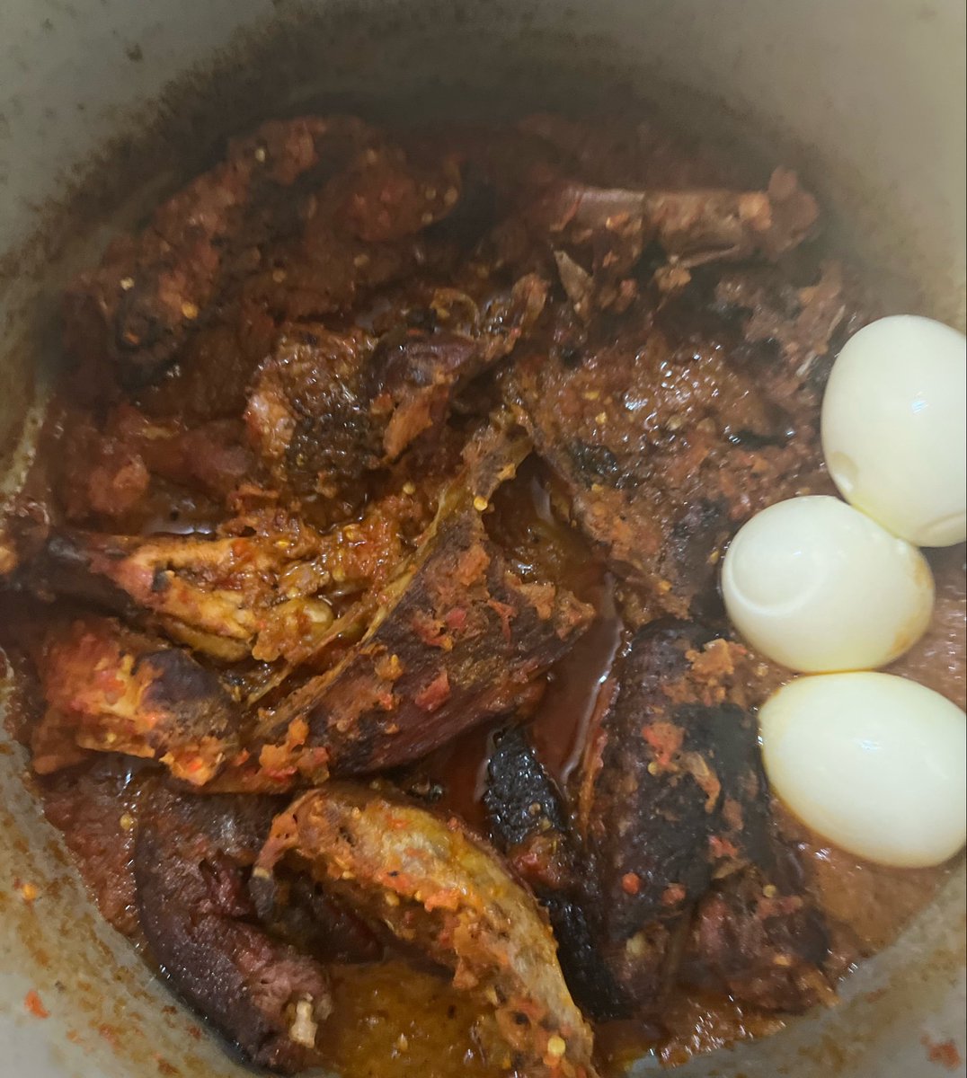 rhayorbadmus's tweet photo. I made sure the egg mutaaa 

Ate with rice and cold pulpy 😩😩

E sweet bajeee💯💯💯 https://t.co/N4c1cVmCQf