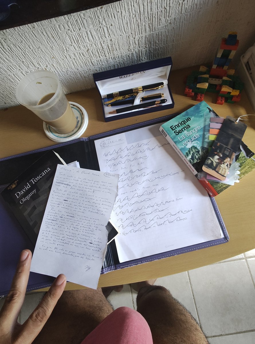 nefmex's tweet photo. Domingo tranquilo antes de trabajar. 
Anoche concluimos la lectura de 'Olegaroy', de Toscana; y ya escribimos nuestra 'reseña'. 
Próximamente al blog y Tiktok. 
La siguiente aventura: 'La sangre erguida', de Enrique Serna. 📖 https://t.co/Nha7T1UbFq