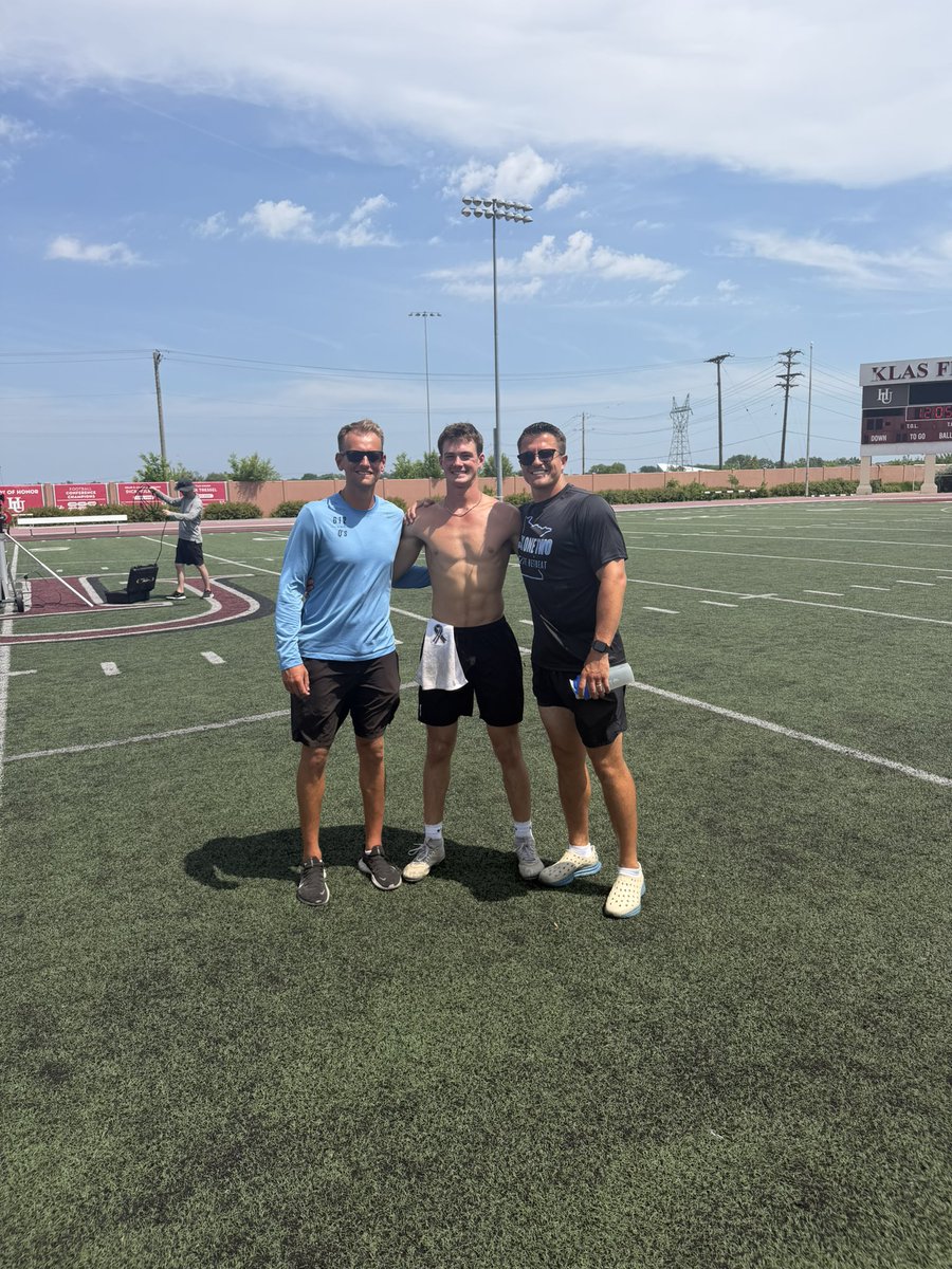 612Qs's tweet photo. Sunday Shootout - Bucket Ball Champ!🏆

@Reed_Creighton | @bptigerfb 

#612Qs🎯 // #OTM https://t.co/SEOHxeyIPE