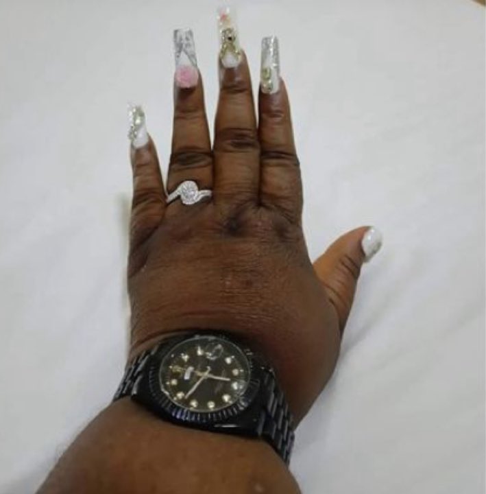 JayyOclock's tweet photo. she said Yes guyssss🥹❤️ https://t.co/1voW51ErRq