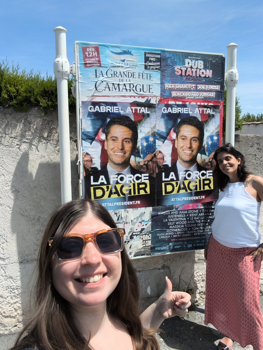 amandine_rebord's tweet photo. La Force d'Agir au Pays Salonais pour soutenir notre candidat @GabrielAttal à Salon, Lançon, La Fare et Velaux 🇲🇫

Merci à tous les Salonais et habitants de la 8ème circonscription avec qui nous avons pu échanger 🫶

Rejoignez-nous 👉 https://t.co/GMM8n1JUuQ
#AttalPrésident https://t.co/aShnpSfNnc