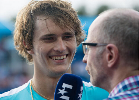 WayneSchlegel_'s tweet photo. Sascha, du bist der erste Profisportler mit Diabetes, vielleicht sogar der erste Mensch überhaupt mit dieser Krankheit. Wie fühlt es sich an, nach diesem Triumph des Willens größer zu sein als Roger Federer, Neil Armstrong, Marie Curie und der Erfinder des Schiebedachs zusammen? https://t.co/TNgrZbus5X