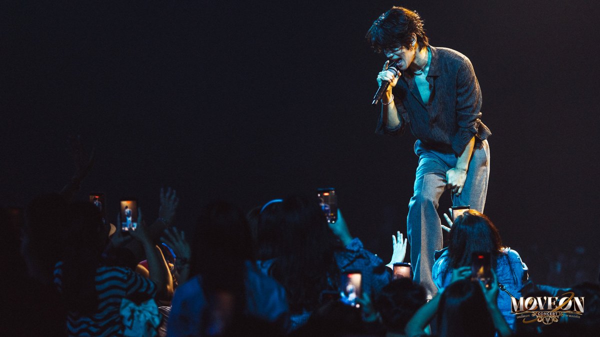 Moveonconcert's tweet photo. JEFF SATUR at Hatari presents MOVE ON จนโคจรมาเจอกัน Concert 

❄️ 𝐑𝐎𝐔𝐍𝐃 𝟒 : 𝐅𝐑𝐎𝐙𝐄𝐍 𝐊𝐈𝐍𝐆𝐃𝐎𝐌 
BODYSLAM | JEFF SATUR | NONT TANONT | SLOT MACHINE

🗓️ 𝟕 𝐉𝐔𝐍𝐄 𝟐𝟎𝟐𝟔
📍 𝗨𝗢𝗕 𝗟𝗜𝗩𝗘, 𝗘𝗠𝗦𝗣𝗛𝗘𝗥𝗘

#JEFFSATUR
#MOVEONCONCERTxJeffSatur
#MOVEONCONCERT
#MuzikMove #OKD #MondayOnDecember
