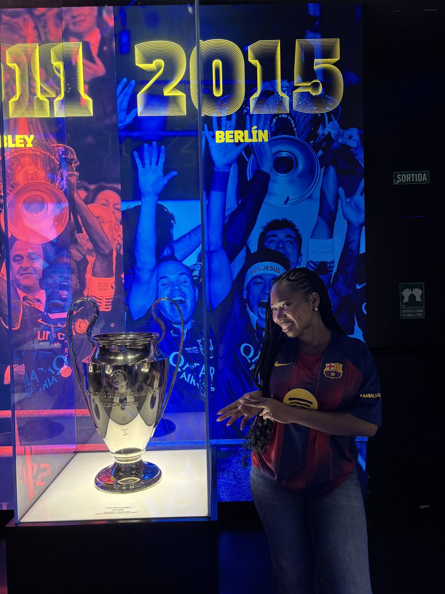 Gbedoelo's tweet photo. 4 ans plus tard… 🫡💙❤️
Sempre Barça. https://t.co/IrYv1sK2Qp