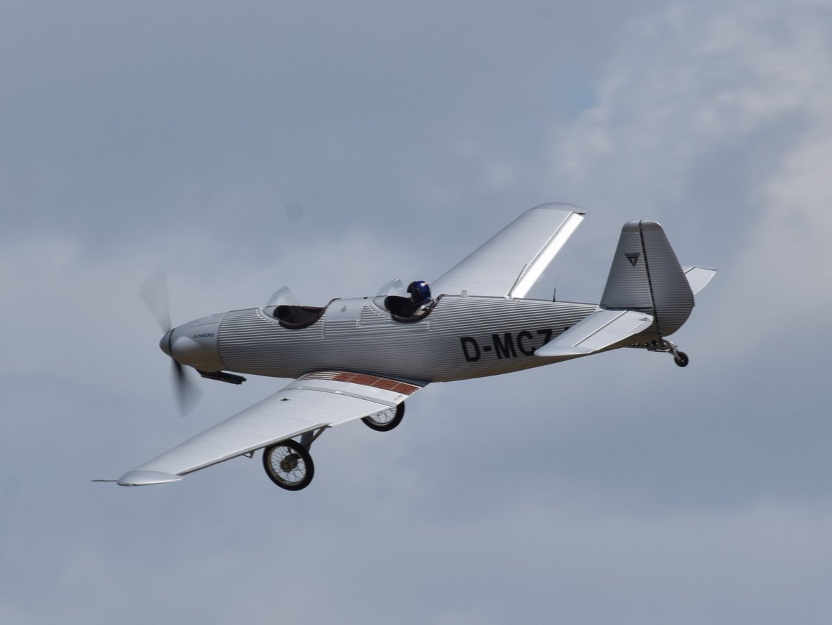 mrc68's tweet photo. Junkers A-50 Junior
Aviaticka Pout Hradec-Kralove 30.05.2026
#airshow #aviatickapout #pokazylotnicze
#samolot #aircraft #airplane #junkers https://t.co/uWHarLQhnN
