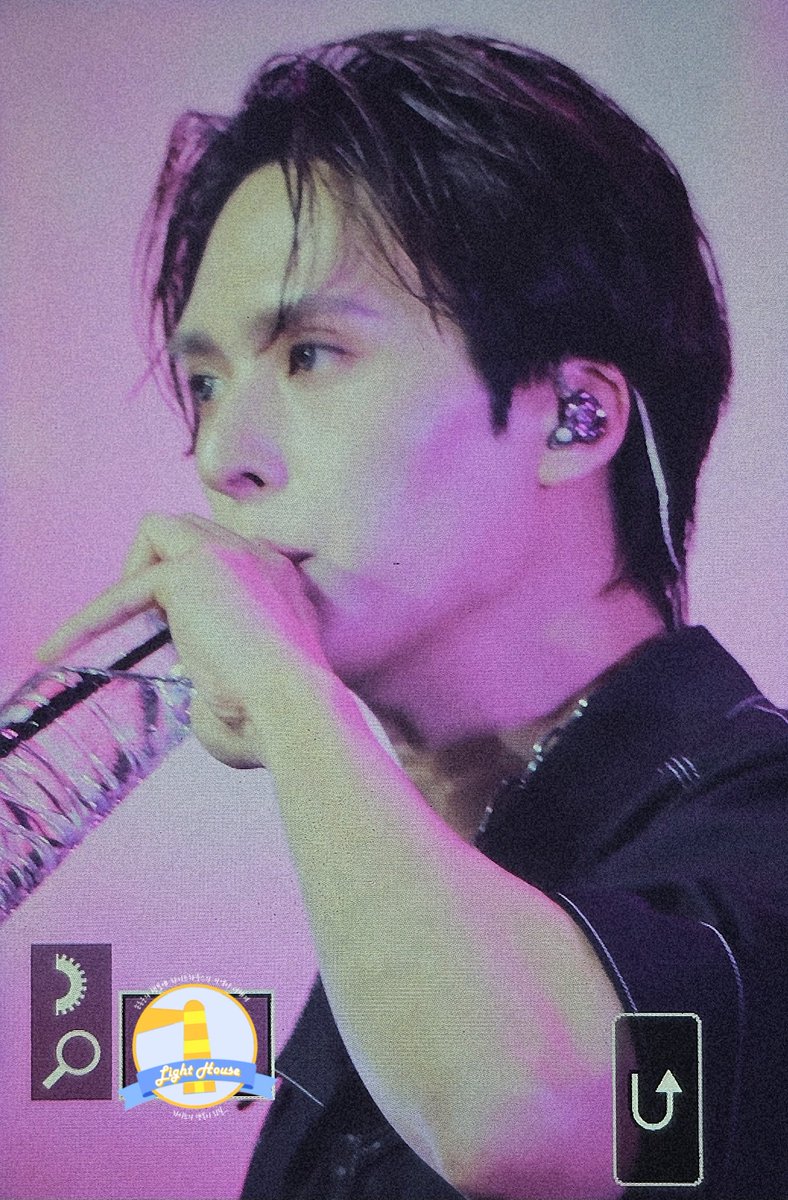 LIGHTHOUSE_66's tweet photo. 260607 위버스 콘서트 #동운 💜

물 마시면 볼 수 있는 아기복어를 영원히 좋아합니다,,🫶🏻
#하이라이트 #HIGHLIGHT #비스트 #BEAST 
#손동운 #SONDONGWOON @beastdw https://t.co/ekoLwiJVxL