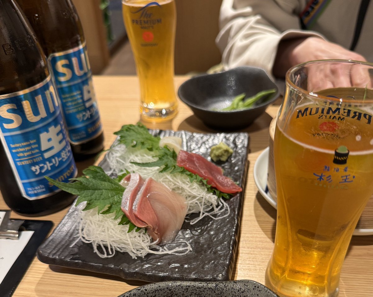 OfficeMAMBA's tweet photo. 今日も一日おつかれ生
今夜はサン生✨🍻✨ https://t.co/oZVT8VDtGd