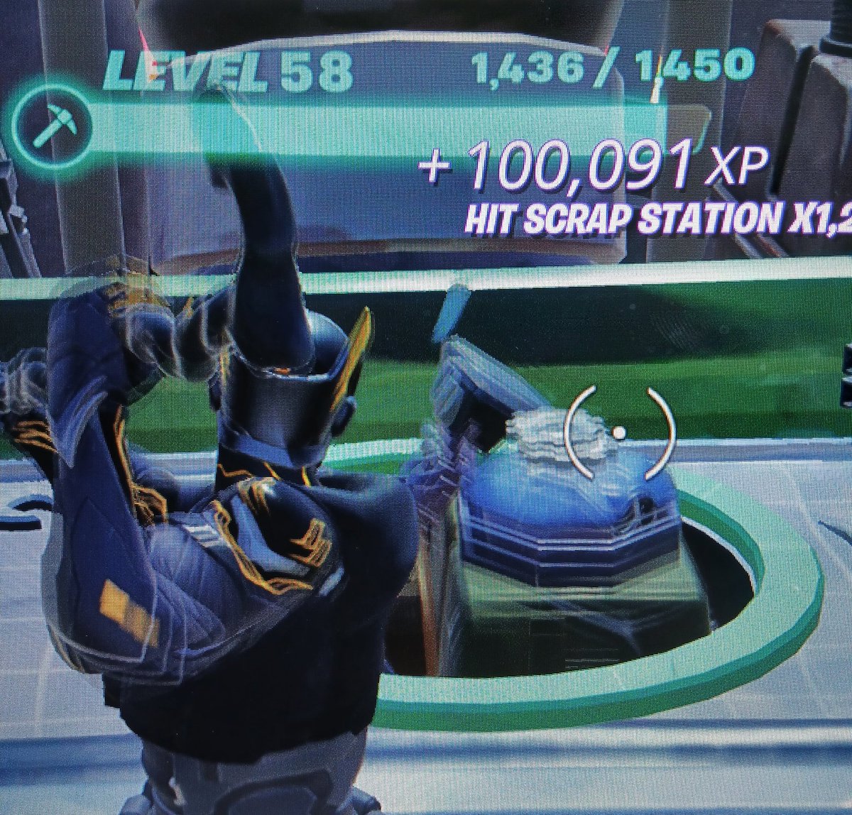 LHibAlt's tweet photo. Droid Tycoon carrying EXP in early season ngl https://t.co/7v2NoM7Prm