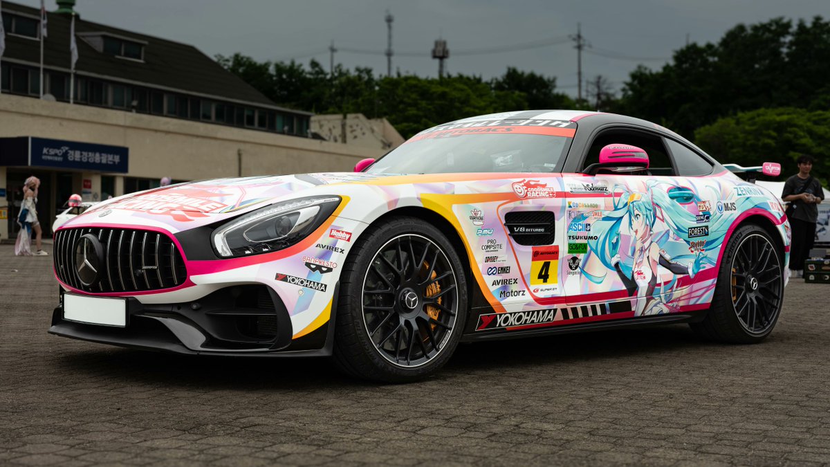 golf2871's tweet photo. 굿스마 레이싱 레플리카 !!
#meet_the_itasha_2026 
#밋타샤2026 https://t.co/j8pzPrdaoi