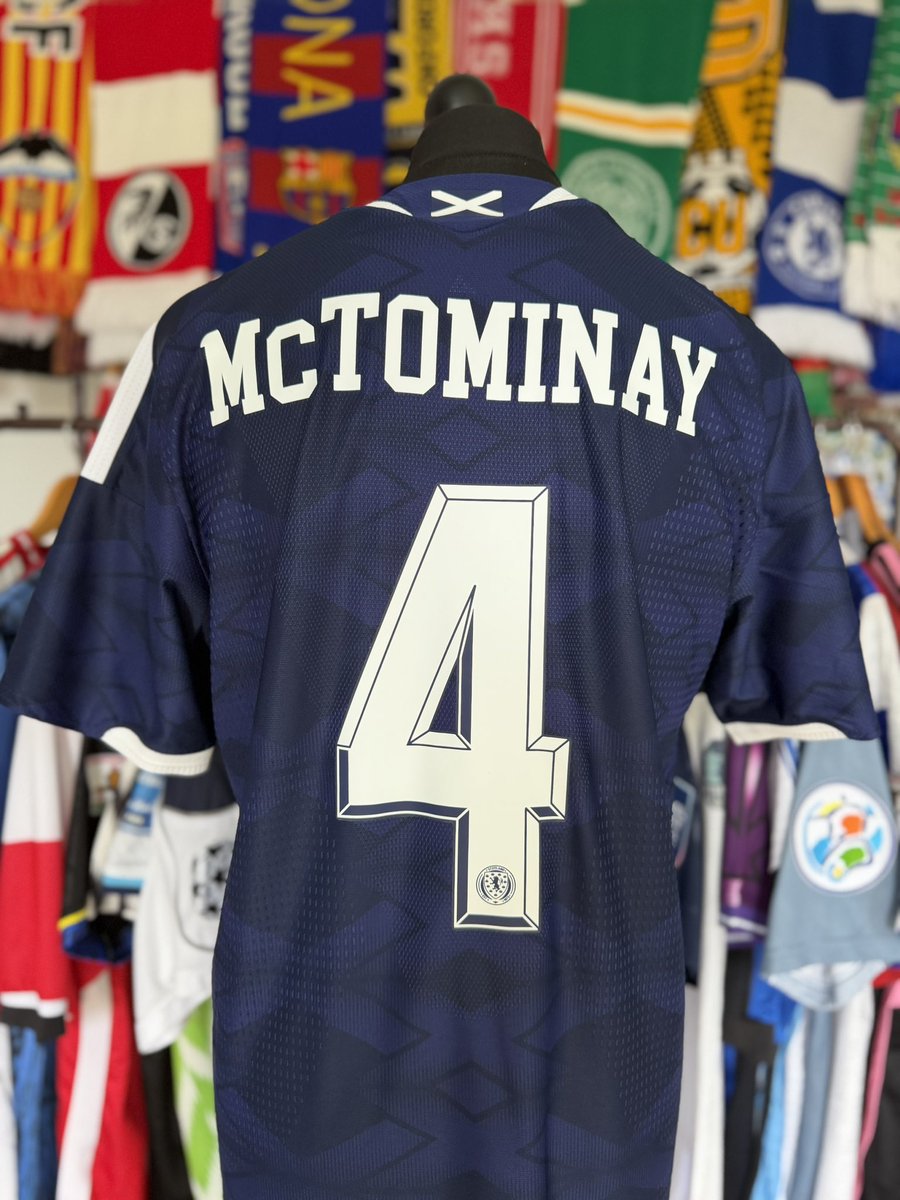 CES_shirts's tweet photo. 🚨NEW PRINT CLAXON🚨

⚽️ 4 SCOTT MCTOMINAY 🏴󠁧󠁢󠁳󠁣󠁴󠁿 

📆 Scotland - Home - 2026 📸 

70 caps already for this maestro and at 29 years old, he should get to the 100 mark. Stunning shirt &amp; a lovely nameset. Plenty of Scotland orders in at CES at the moment due to the World Cup starting. https://t.co/np0xUb5Al0