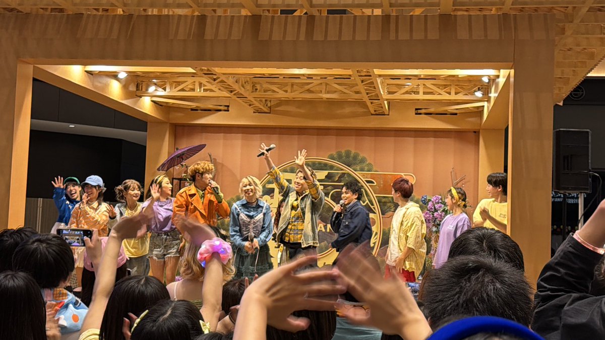 Disneylovefox's tweet photo. 羽田フリーライブ
素敵な時間をありがとうございました🥹

#POPVILLAINS
#羽田フリーライブ https://t.co/INKDHop6GH