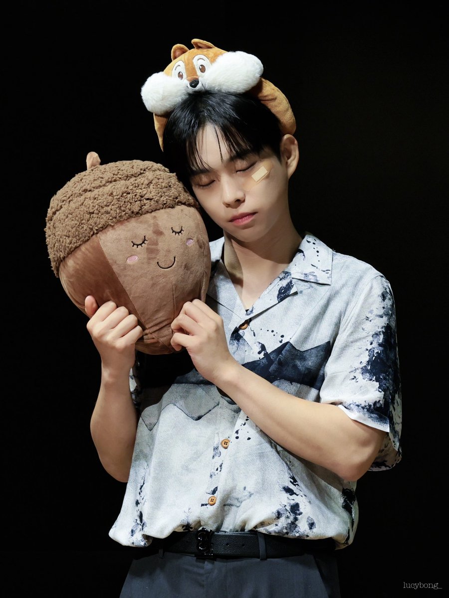 lucybong_'s tweet photo. 260607 후즈팬 팬싸 대면
상엽이의 다정함에 반한날💗 https://t.co/LYvYPtNGPG