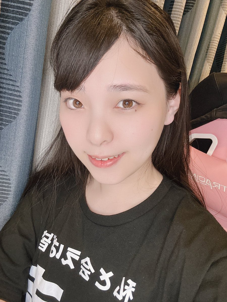ui_idolhouse's tweet photo. 夜配信ありがとうでしたっ
やっぱり会えると嬉しいしお話できると楽しいね☺️🩵
初依はもうひと頑張りしてきます🛁💪
ゆっくり休んでね、おやすみちゃん🌙 https://t.co/cdMJlKKimB