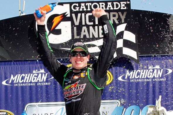 SlideJobX's tweet photo. Remembering Kyle Busch — 2011 at Michigan

In 2011, Kyle Busch won the Pure Michigan 400 at Michigan International Speedway. Busch passed Jimmie Johnson for the lead with 13 laps to go and held him off through a green‑white‑checkered finish to secure the victory. https://t.co/L3KrEWdFVm