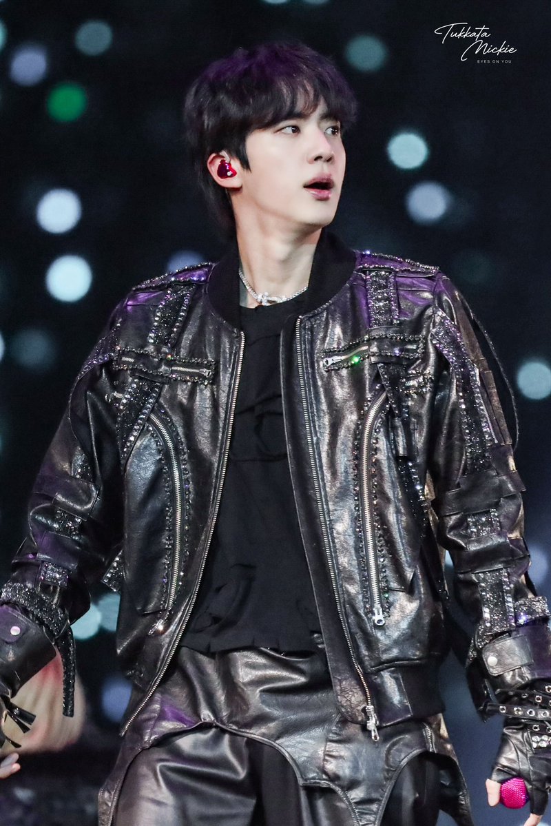 Tukkatamickie37's tweet photo. D-4

#방탄소년단 #BTS 
#진 #JIN

📌 https://t.co/0vhnVIX3e5 https://t.co/HBDbvmShIO