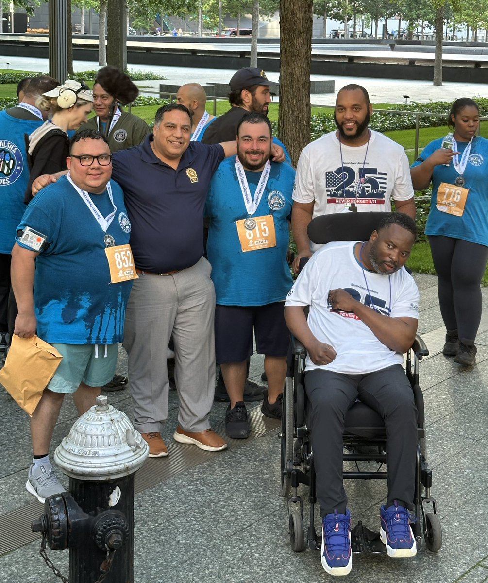 NYCPDDEA's tweet photo. Another amazing turnout as we honor our fallen heroes at the Annual #T2T Tower Climb! Union Board Officers were proud to be there to ensure participants have everything they need. The DEA is forever grateful to the Tunnel2Towers team for their steadfast support. Together we will #NeverForget.