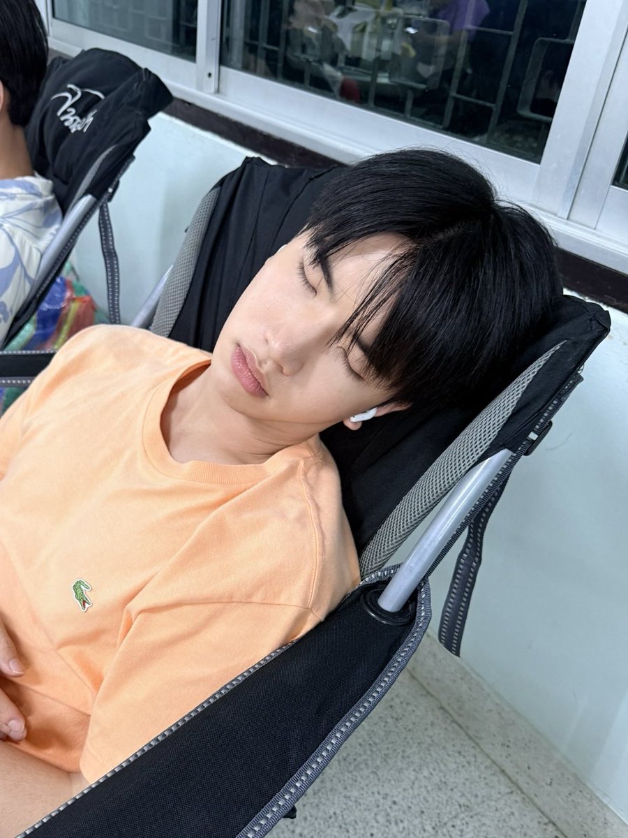 iam_iccx's tweet photo. 🦦 : รักซีมั้ย
🦞 : อือ
🦦 : อะไรนะ
🦞 : รัก
🦦 : รักใคร
🦞 : รักมึง
🦦 : ใครนะ
🦞 : รักซี

บทคุ้นๆแต่ใช้ได้อยู่ ป้าแอบเขินนนน😭😭

#seakeen #sea_ta_lay #keenkeno https://t.co/xvP1R3rJo5