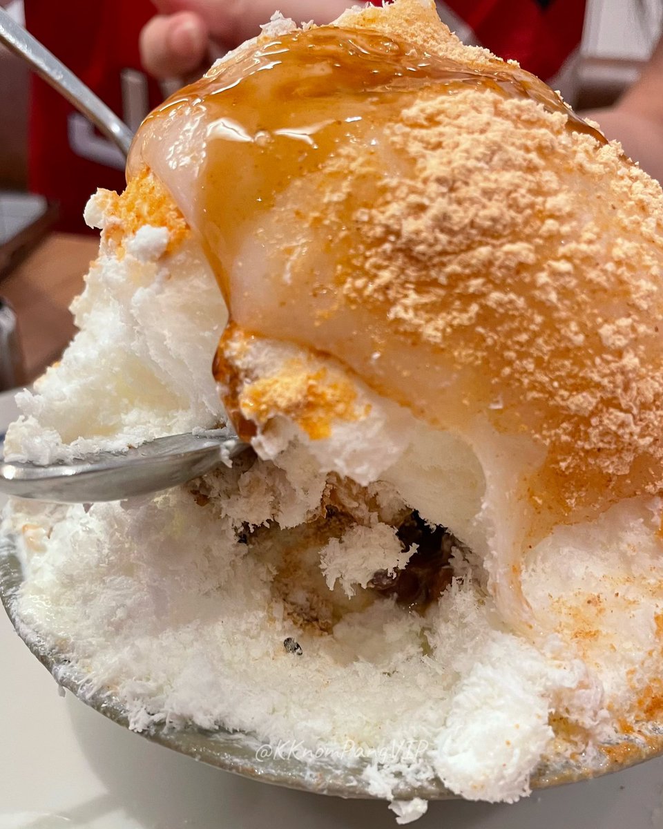 KKnomPangVIP's tweet photo. อยากจะบ้า สิ่งนี้ควรได้รับ #อร่อยไปแดก ที่สุด! มากินเมนูใหม่ After You x VINEFRU GINZA มี Kinako Mochi Kakigōri, Pistachio Strawberry Matcha Kakigōri กินหมดเลย2เมนู อร่อยมาก คากิโกริมัทฉะไม่หวานมากกับความหอม��องพิตาชิโอ้คือตะโกนมาก+ซอสสตรอว์เบอร์รี่มันเข้ากันเลยอะ (ต่อ) @Kin24hrs https://t.co/ko2t1sNe7E