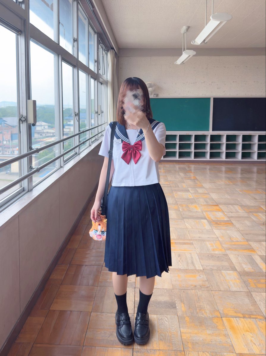 costkw's tweet photo. なつさんお誕生日祝いの併せで女子生徒アシスタントしてきました🎶
最高に役得なモブ役できて楽しかった〜！
改めてなつさんおめでとうございました！

#放課後シネマティカ0607
↑こちらのタグ捏造の詰め合わせ(NLや卒業ライバー)になってますので注意⚠︎
苦手でなかったらぜひ見てみてください〜！ https://t.co/or5jVjq63A
