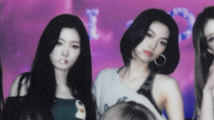 안드로스미스 tweet media