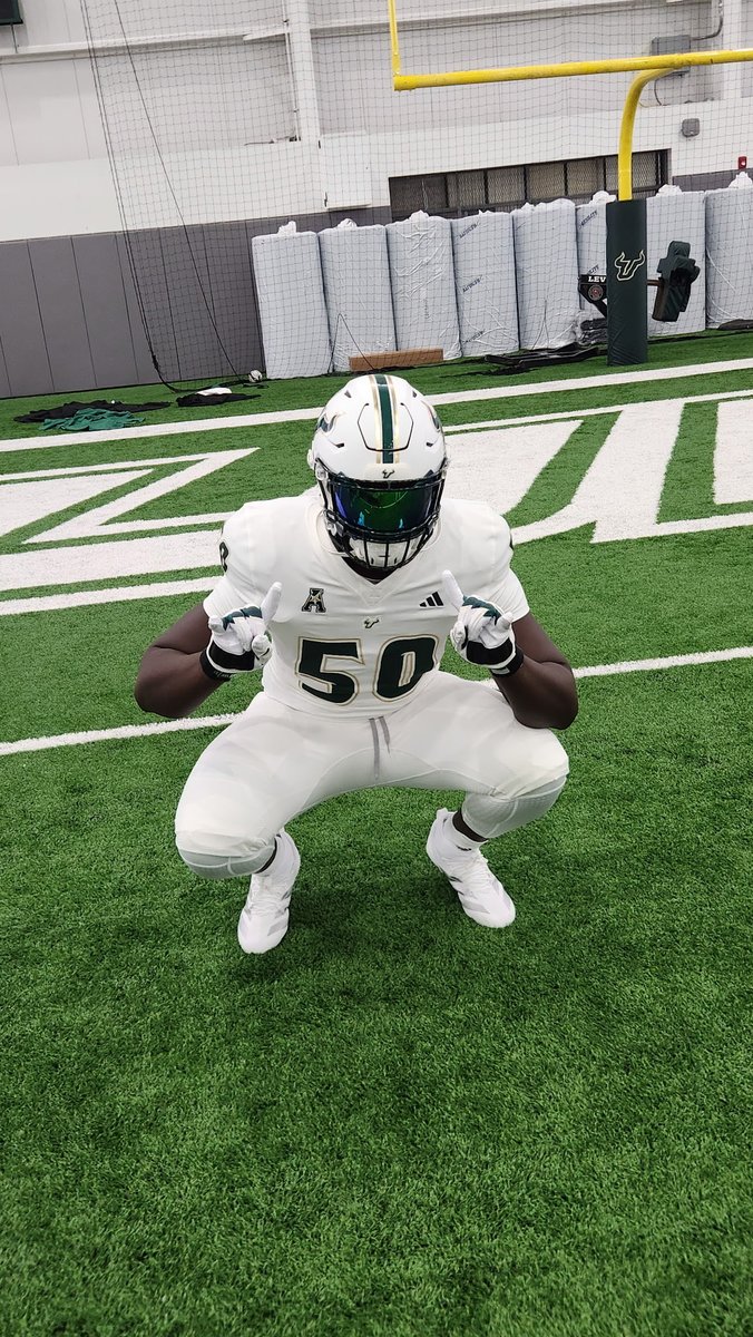 ConchsFootball's tweet photo. Conchs’ Josh Johnson (Miami) and Allens Alexandre (USF) on their official visits this weekend. https://t.co/vQZPxZuKAL