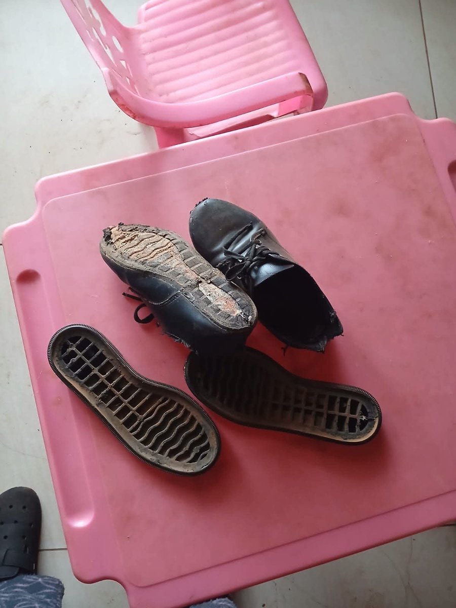 Thembithemedium's tweet photo. Any donations for this young boy from Limpopo DM me https://t.co/jcGURV7lsG