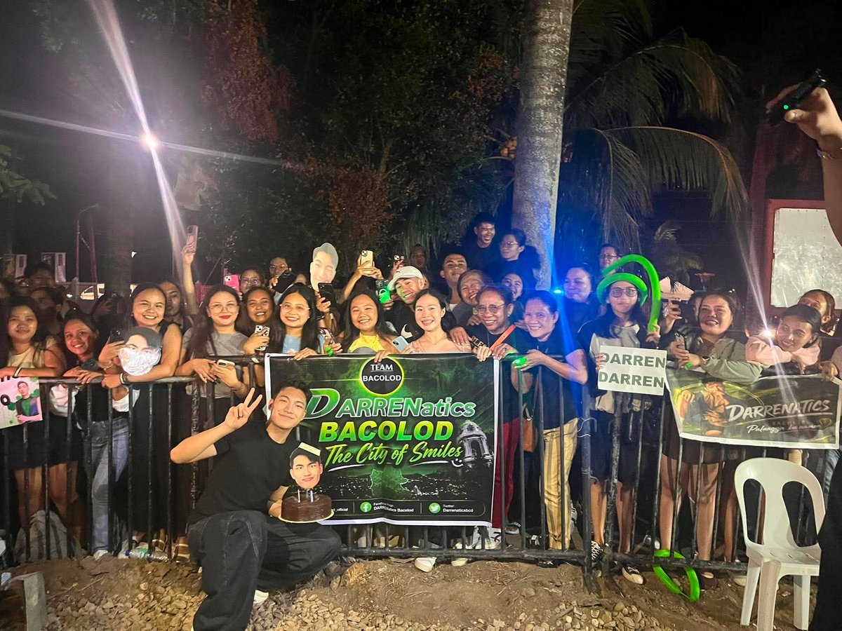 TheDarrenatics2's tweet photo. Much love from Darrenatics Bacolod, Iloilo and Dumaguete as they cheered for Darren on #ASAPXP in Victorias City, Negros Occidental💚 

Here are the group photos with their beloved Darren after today's shows.
Thank you for the time, Darren💚

#DARREN @Espanto2001 https://t.co/sNTppYW3YG