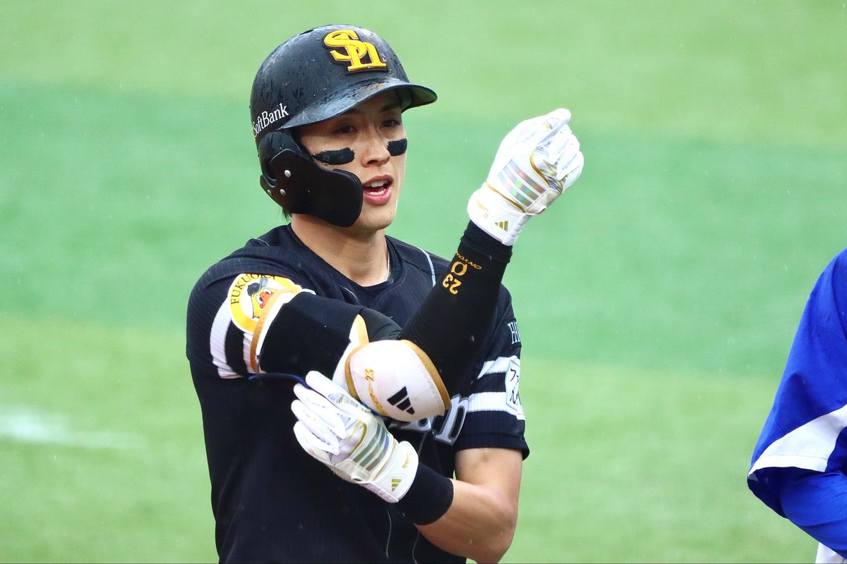 Hyper_Beam15O's tweet photo. 👍👀🌟

#sbhawks 
#周東佑京 選手 https://t.co/Zex5v6XLma