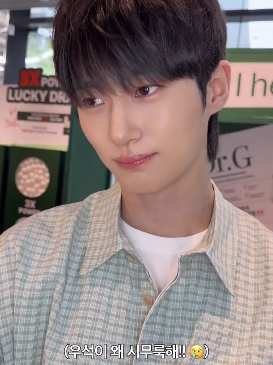 IS2WS's tweet photo. 꿀빵 사진에서 벗어나는 법 아시는 분 https://t.co/Q9K9cWee4K
